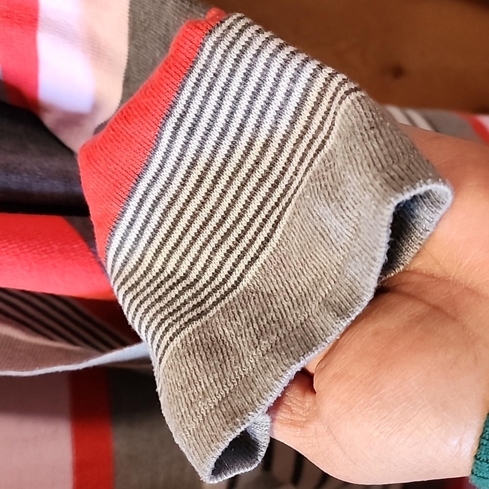 Myobe Cardigan - Picture 4 of 5